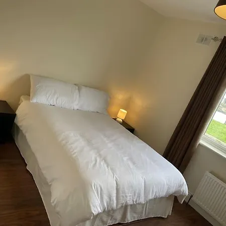 Feriehus Modern 5 Bedroom House In Clare *