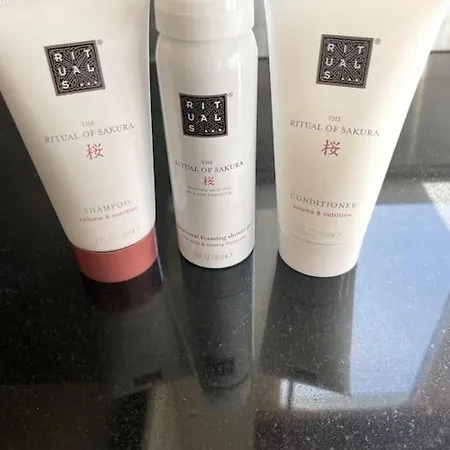 Modern 5 Bedroom House In Clare 度假居 *