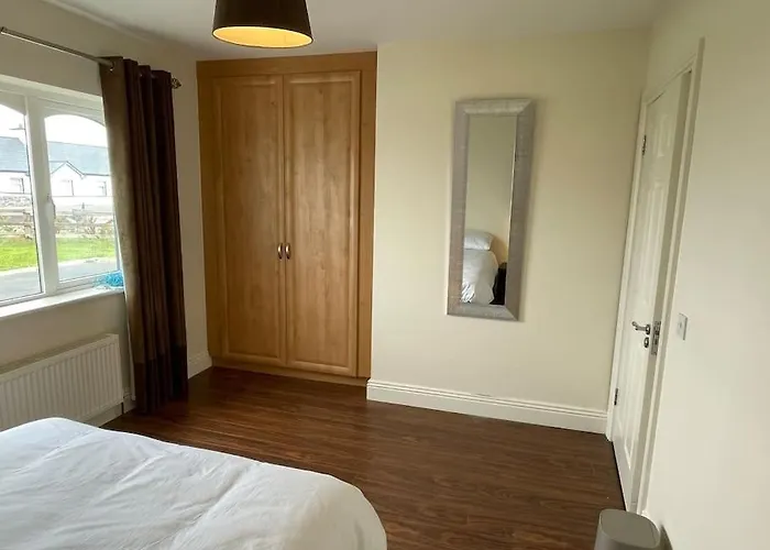 Ferienhaus Modern 5 Bedroom House In Clare *